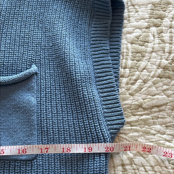 Comfy Casual Blue Knit Top with Pocket XS in excellent condition - Picture 10 of 11